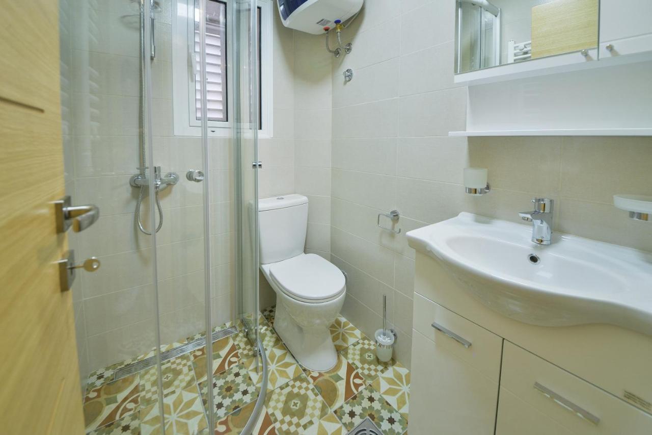 Apartmani Ljubo Rafailovic 2 拉法洛维奇 外观 照片