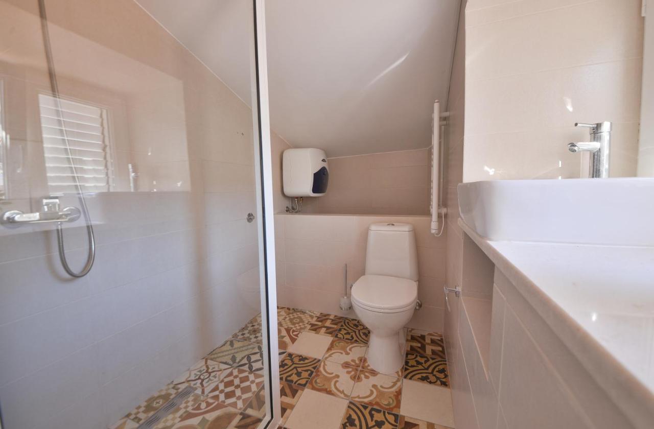 Apartmani Ljubo Rafailovic 2 拉法洛维奇 外观 照片